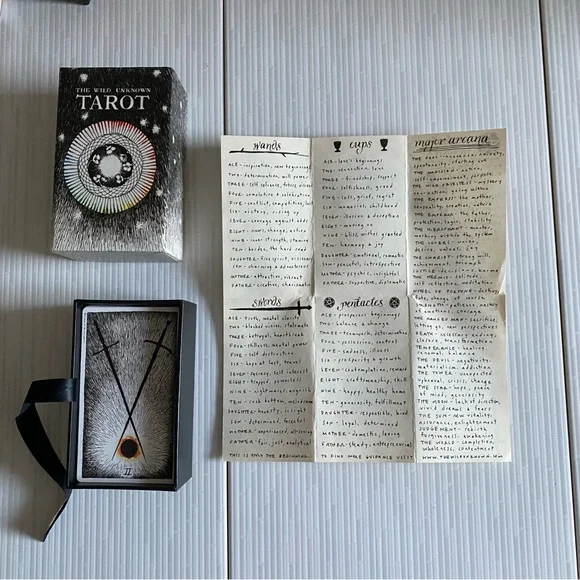 NEW The Wild Unknown Tarot Deck Mystical Whimsical Wicca - Picture 6 of 6